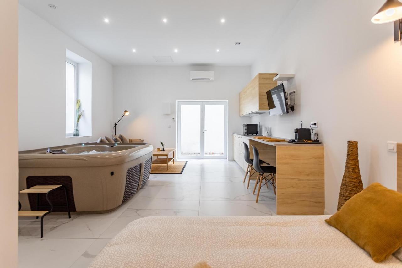 Love Room Jacuzzi Sauna Privatif Marseille Eksteriør bilde
